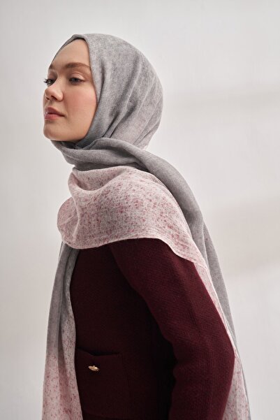 ARMANDA Gradient Pattern Wool Antique Shawl - Smoked-Red