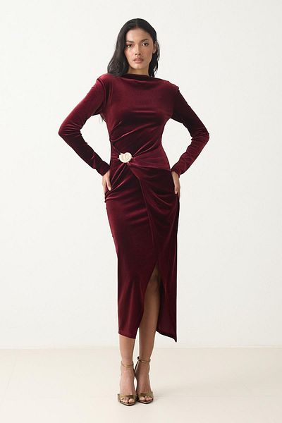 Setre Rochie de lungime midi cu mânecă lungă din catifea burgundă, cu talie închisă, cu detaliu de scoici