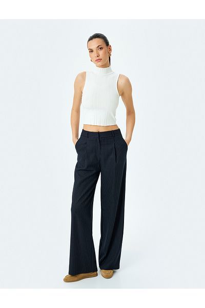 Koton Stand Collar Sleeveless Slim Fit Basic Crop T-Shirt