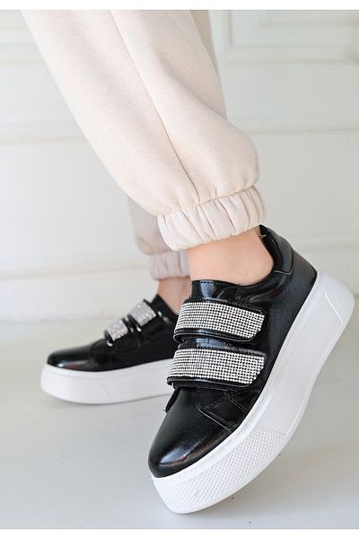 Lisinya Black Patent Leather Sneakers