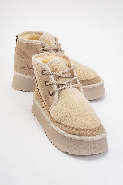 LuviShoes Γυναικείες αθλητικές μπότες TYSON Beige Suede Shearling με χοντρή σόλα με κορδόνια