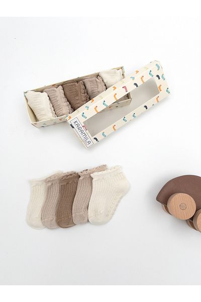 KARAMİLA 5-Piece Ruffled Baby Girl's Short Socks Seamless Bamboo (after 6 Months Sizes Are Silicone Bottom)