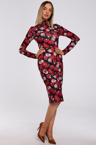 Made of Emotion In this dress made of elastic fabric with multicolour print you will stay warm and sexy.