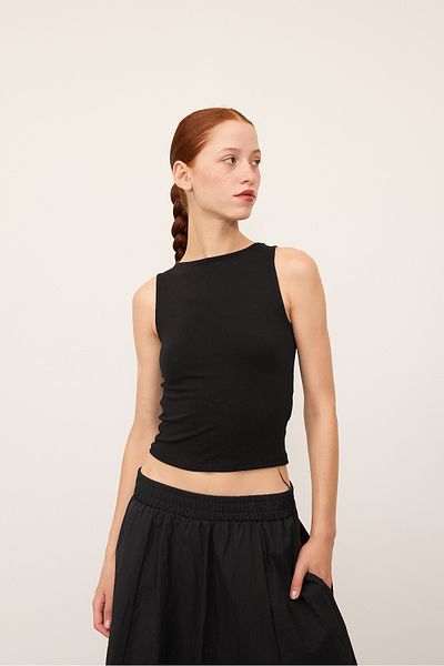 Addax B16739-K6 Model Sleeveless Basic Blouse