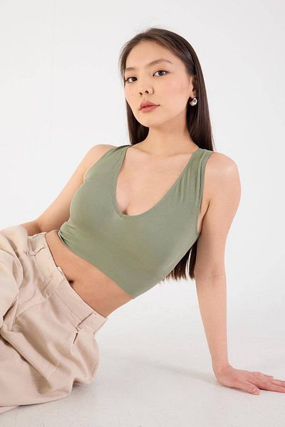 Addax Χοντρό λουρί χωρίς ραφή V-Neck Crop A0131-dk8
