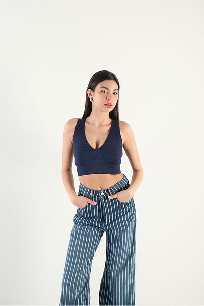 Addax Χοντρό λουράκι χωρίς ραφή V-Neck Crop A0131-dk8