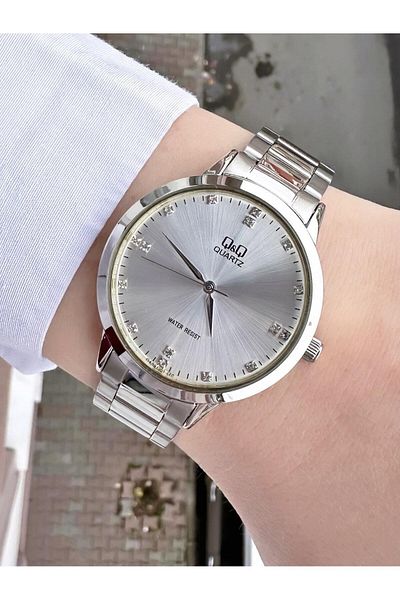 Q&Q Women's Metal Cord Wristwatch