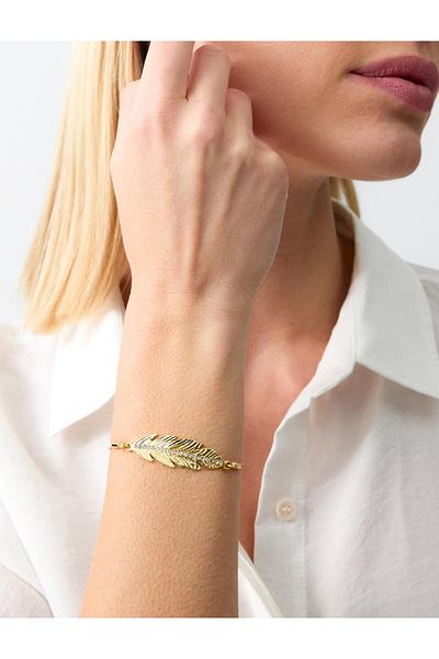 Jimmy Key Gold Color Leaf Figured Bracelet