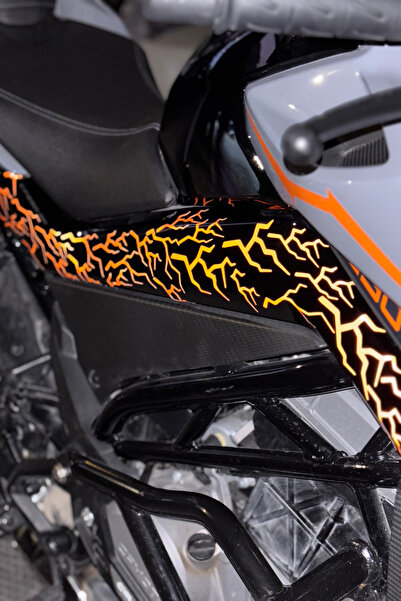 Banxtre Motor ve Kask için Reflektörlü Turuncu Yıldırım Şimşek Seti Parçalı (...