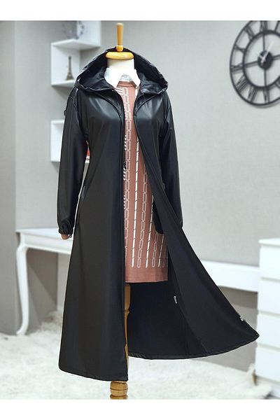 MACMODA Black Leather Cap - Hooded, Zippered and Elastic Sleeves
