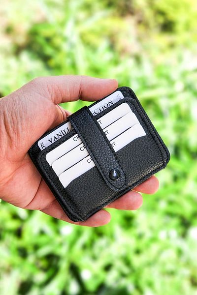 VANİLLA COLLECTİON Original Classic Thin Model with 9 Card Holder Compartments, Snap Fastener, Business Card Holder & Credit Card Holder Wallet Portfolio
