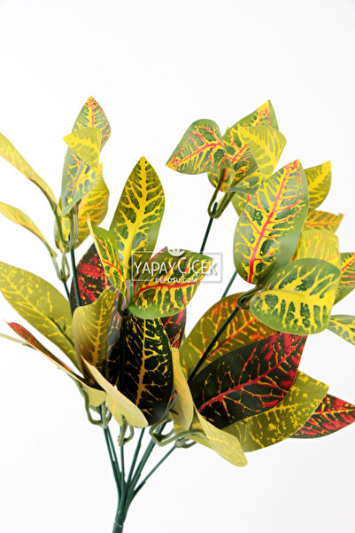 Yapay Çiçek Deposu Изкуствено 7-клонно растение кратон 30 см