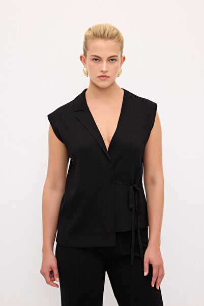 Love My Body Bağlama Detaylı Triko Yelek