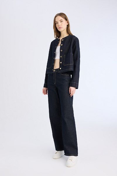 DeFacto Crop-Knopf-Jeansjacke mit Taschen D5153AX25SP