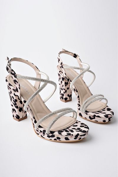 meyra'nın ayakkabıları Pantofi cu toc cu platformă cu model leopard de damă