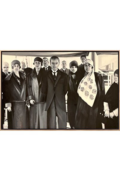 Simurg Sanatevi Mustafa Kemal Türk Kadın Birliği Üyeleriyle(1924) Yağlı Boya ...