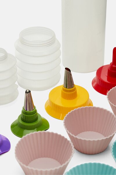 iBiLi Silicone Cupcake Set, White Combo