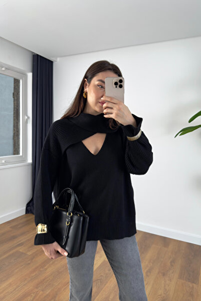 BİRCANÇİL Tricotaj detaliat cu guler în cruce neagră Posla