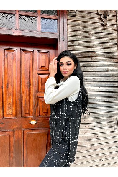 KÜÇÜĞÜM BUTİK Set vestă-pantaloni din tweed de culoare neagră (SET DE 2)