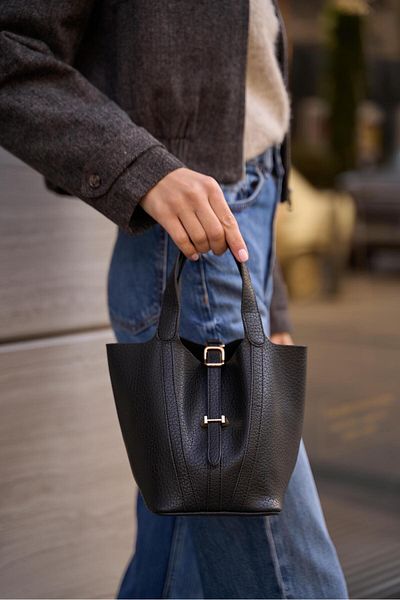 Madamra Schwarzer Damen-Korb mit Schlosszubehör