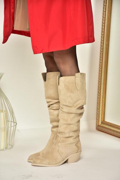 Fox Shoes Dámské semišové boty T404401002 s stahovací šňůrkou v odstínu nude