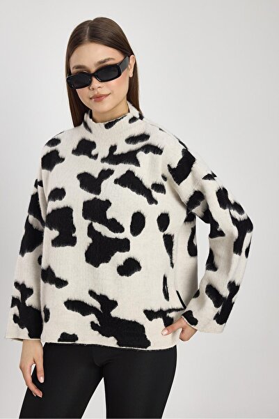 Rays 24371 - Stand Collar Stone-Black Leopard Sweater