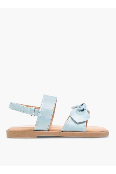 Flora Bella by Shoexpress صندل Flora Bella Bow Applique مع قفل بخطاف وحلقة