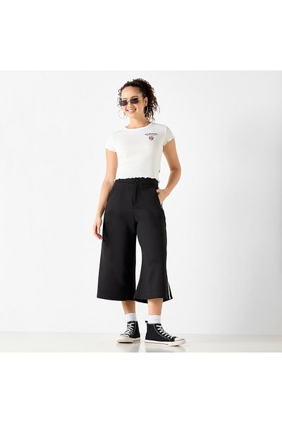 SP Characters Chr L Lettuce Hem Crop Tee