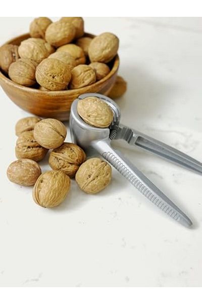STOREMAX Nhlshp Home - Sturdy Steel Chrome Color Walnut and Hazelnut Cracker