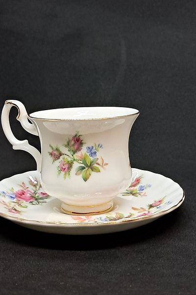Royal Albert Moss Rose Vintage Turkish Coffee Size Coffee Cup 2 Pieces 90ml