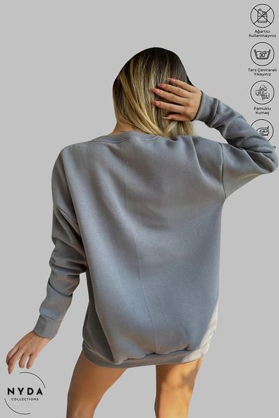 Nyda Collections Women's Long Sleeve Anime Kuromi Printed Crew Neck Hoodless Raster Oversize Sweatshirt