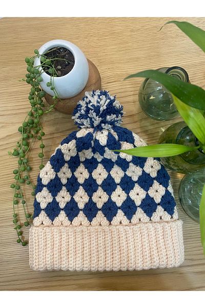 MODA EGE Women's Thick Hand Knitted Colorful Pompom Beret