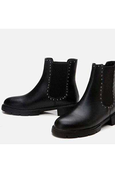 Yaya by Hotiç Siyah Kadın Zımbalı Düz Bot