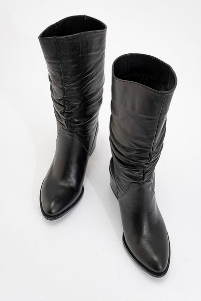 LuviShoes Γυναικείες κοντές μπότες με τακούνι SOULE Black Skin από γνήσιο δέρμα