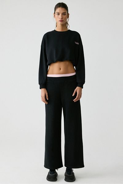Urban Beat BARBARA Damen-Jogginghose mit kleinem Druckdetail und weitem Bein in Schwarz