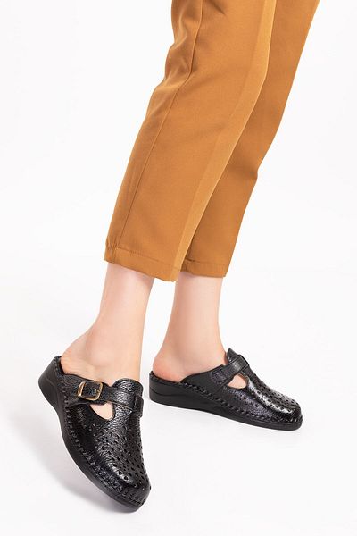 Akgün Terlik Women's Black Genuine Leather Orthopedic Sabo Slippers