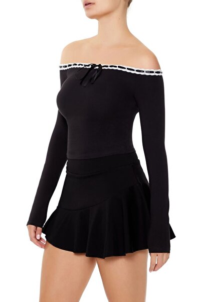 Forever 21 Omuzdan Düşük Fiyonk Detaylı Bluz