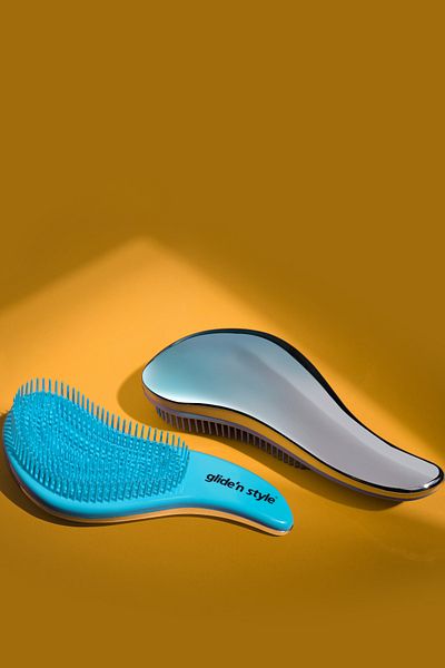 Glide'n Style Metallic Rainbow Ergonomic Opening Combing Brush Gs247