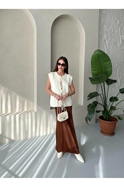 Laluvia Barna szatén szoknya oldalt rejtett cipzárral és elasztikus derékkal