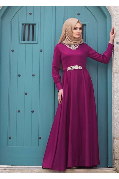 TRENDTESETTÜR Βραδινό φόρεμα με πέτρα και κέντημα στη μέση 1630
