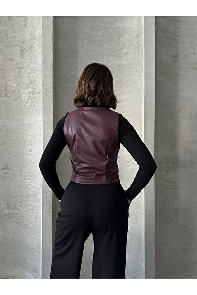 Miss Allos Women's Classic Cut Double Pocket Buttoned Leather Vest