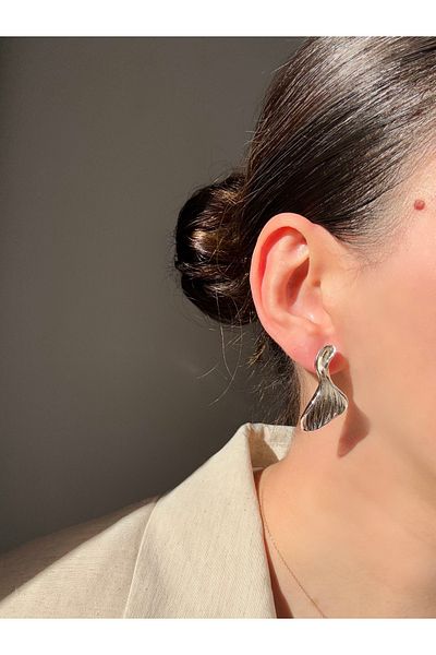 Ressia حلق مزخرف بأوراق الشجر