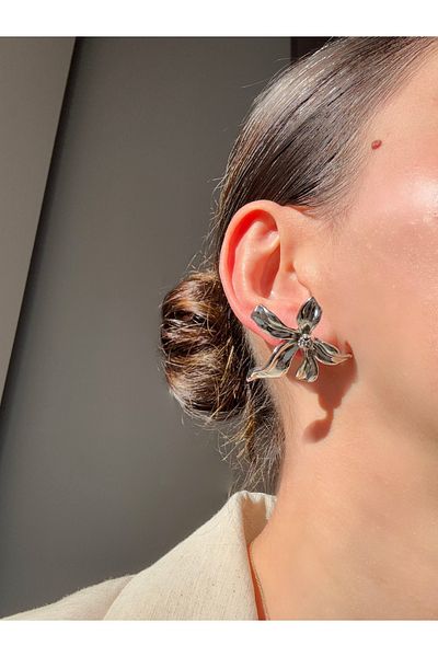 Ressia Lucky Flower Earrings