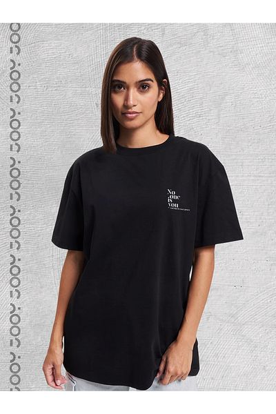 Jooy No One is You εμπριμέ μαύρο γυναικείο μπλουζάκι Oversize