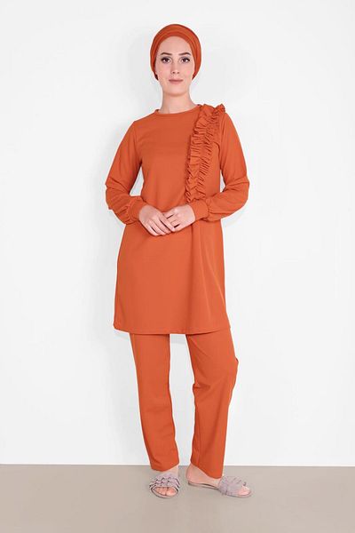 TRENDTESETTÜR Women's Orange (ORANGE) Ruffle Detailed Crew Neck Trousers Suit 4026