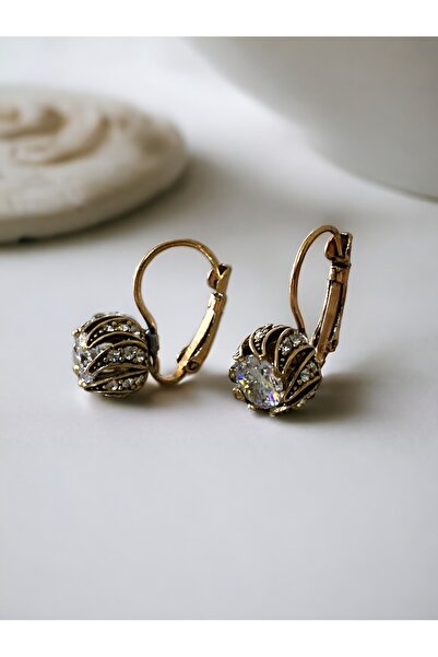 FAYRA ACCESSORIES أقراط حلزونية من حجر الزركون