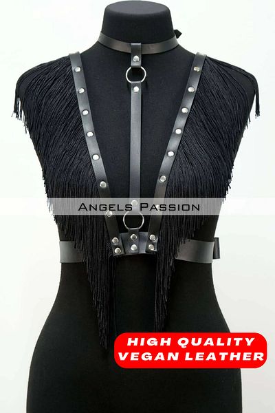 Angels Passion Φούντα και δερμάτινο μπουστάκι, φούντες Clubwear, δερμάτινο μπουστάκι