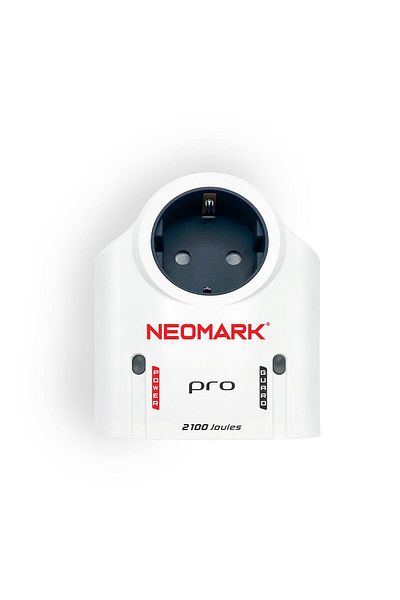 NEOMARK مقبس مفرد محمي بالتيار بحد أقصى 250 فولت