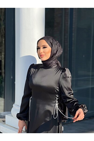 dezer Yan taşlı zincir detay saten elbise/abiye