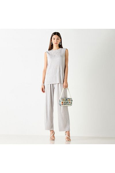 Iconic Textured Sleeveless Top